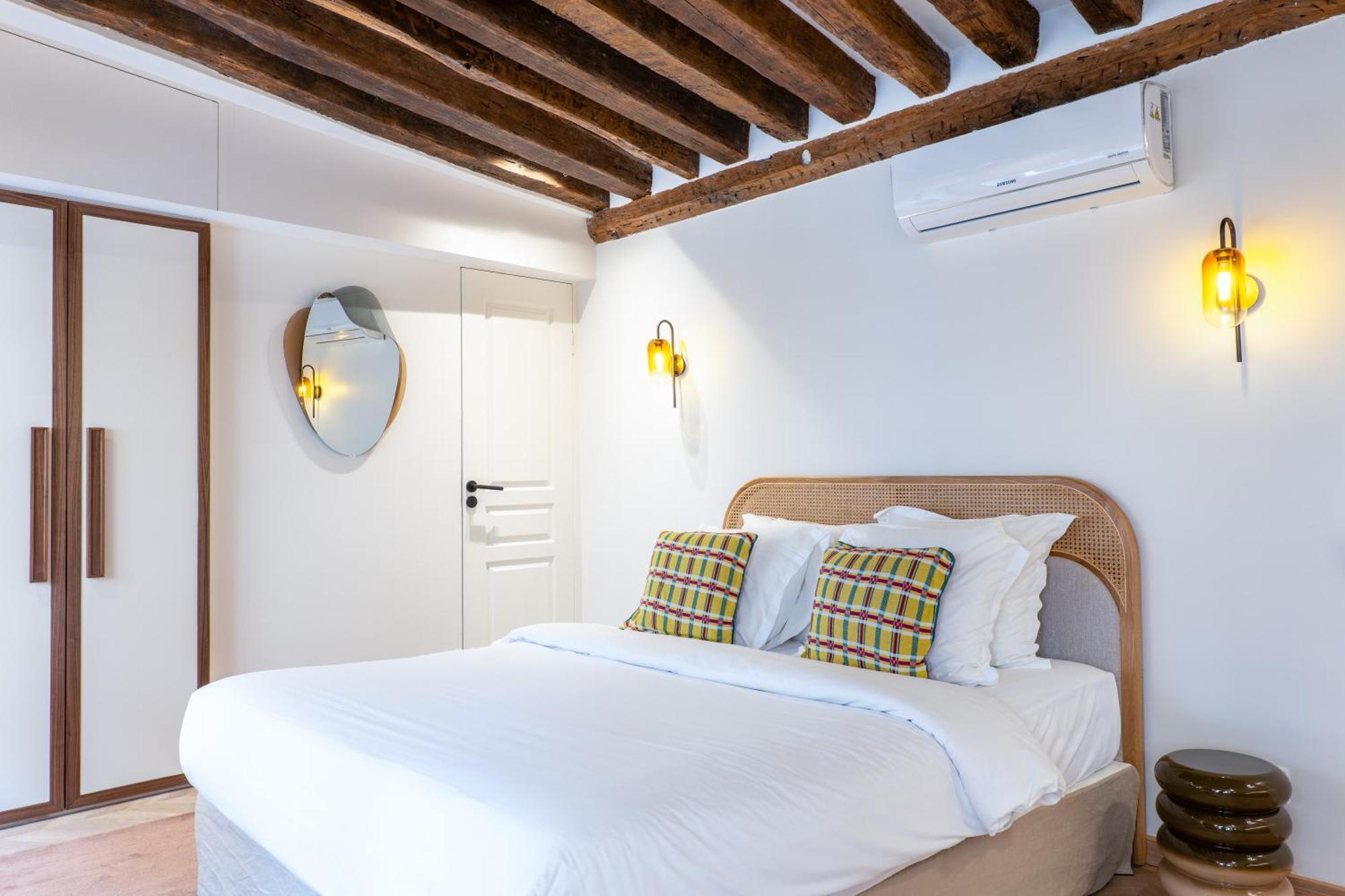 Holidaysinparis - Bourg Tibourg מראה חיצוני תמונה